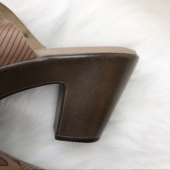 MUNRO Marisa Leather Mule Sandals Geometric Tan Size 11W - Picture 5 of 11